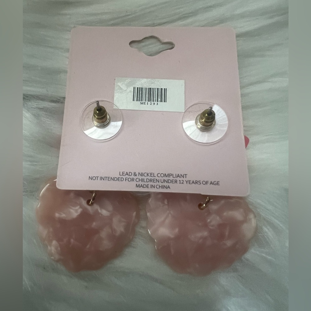 Heart shaped earrings - Picture 2 of 3